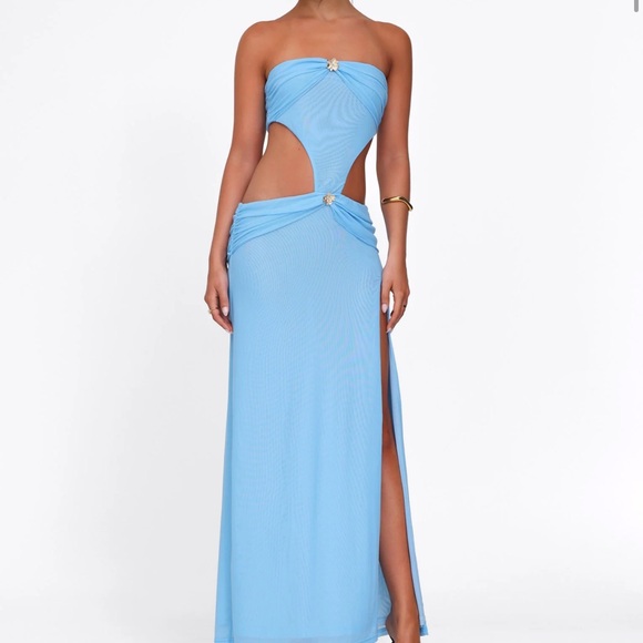 Tiger Mist Kynlee Dress in Sky Blue - Picture 4 of 5